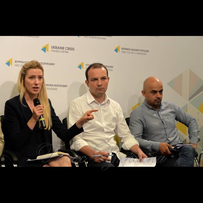 21 липня 2017 Український кризовий медіа центр.
Дискусія щодо звітування громадських організацій та скасування е-декларування для 